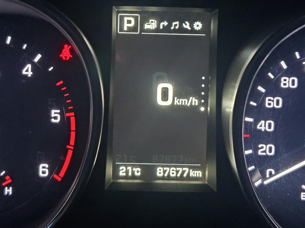 HYUNDAI Maxcruz - Vista 8