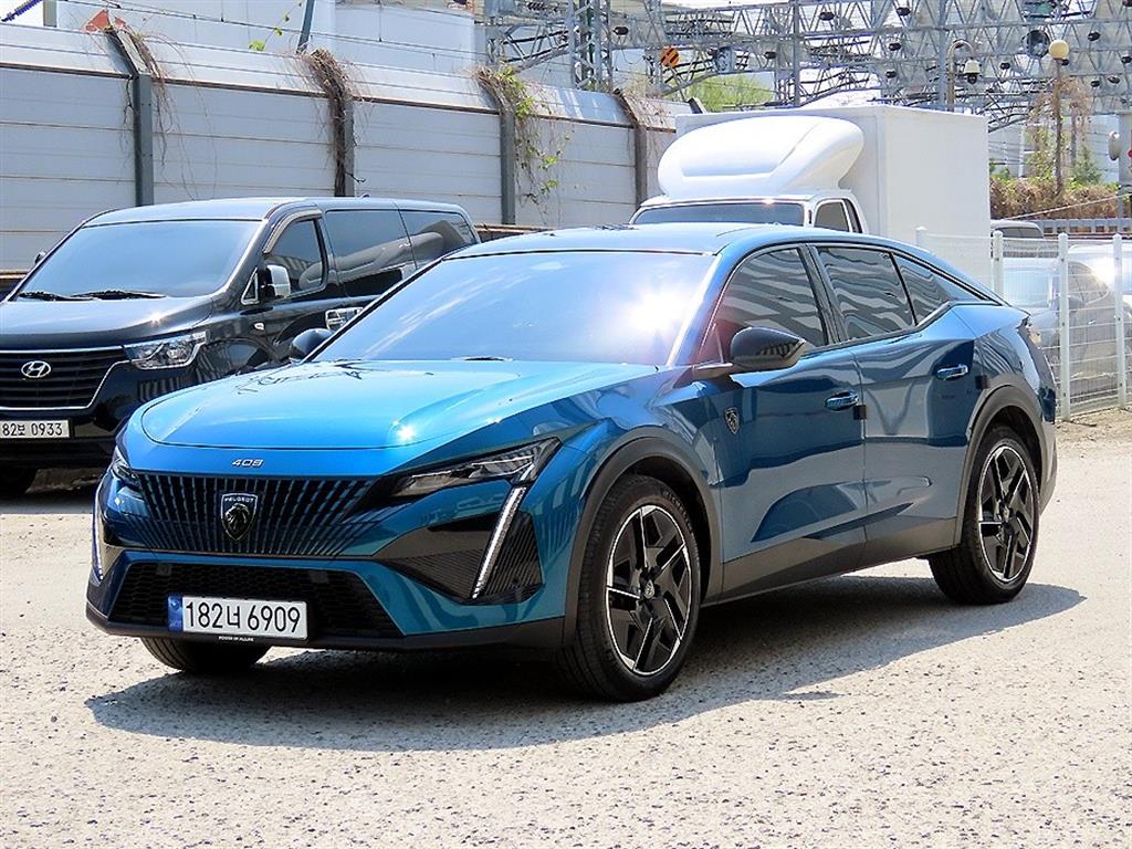Peugeot 408 - Vista 2
