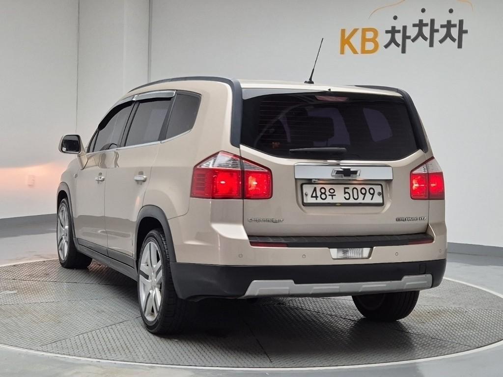 Chevrolet Orlando - Vista 3