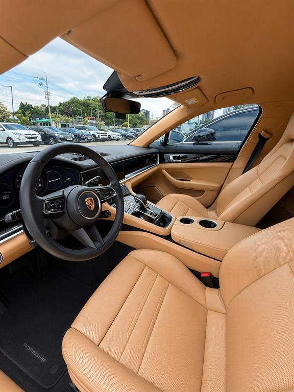 Porsche Panamera - Vista 3