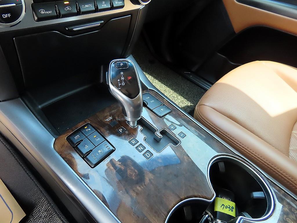 KIA Mohave - Vista 10