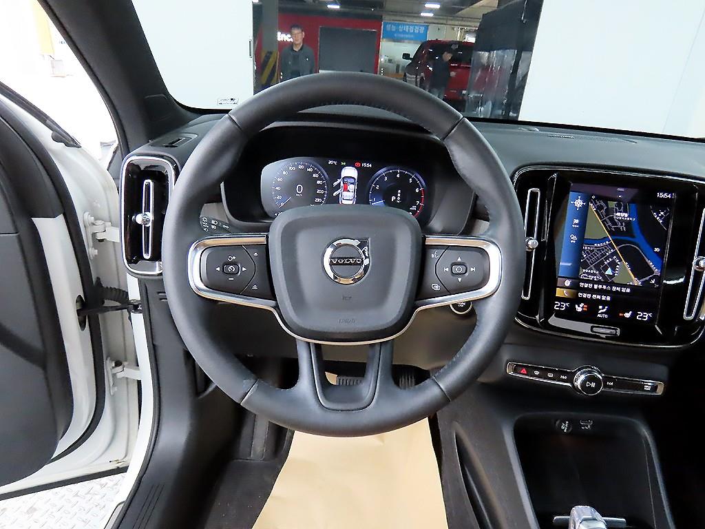 Volvo XC40 - Vista 9