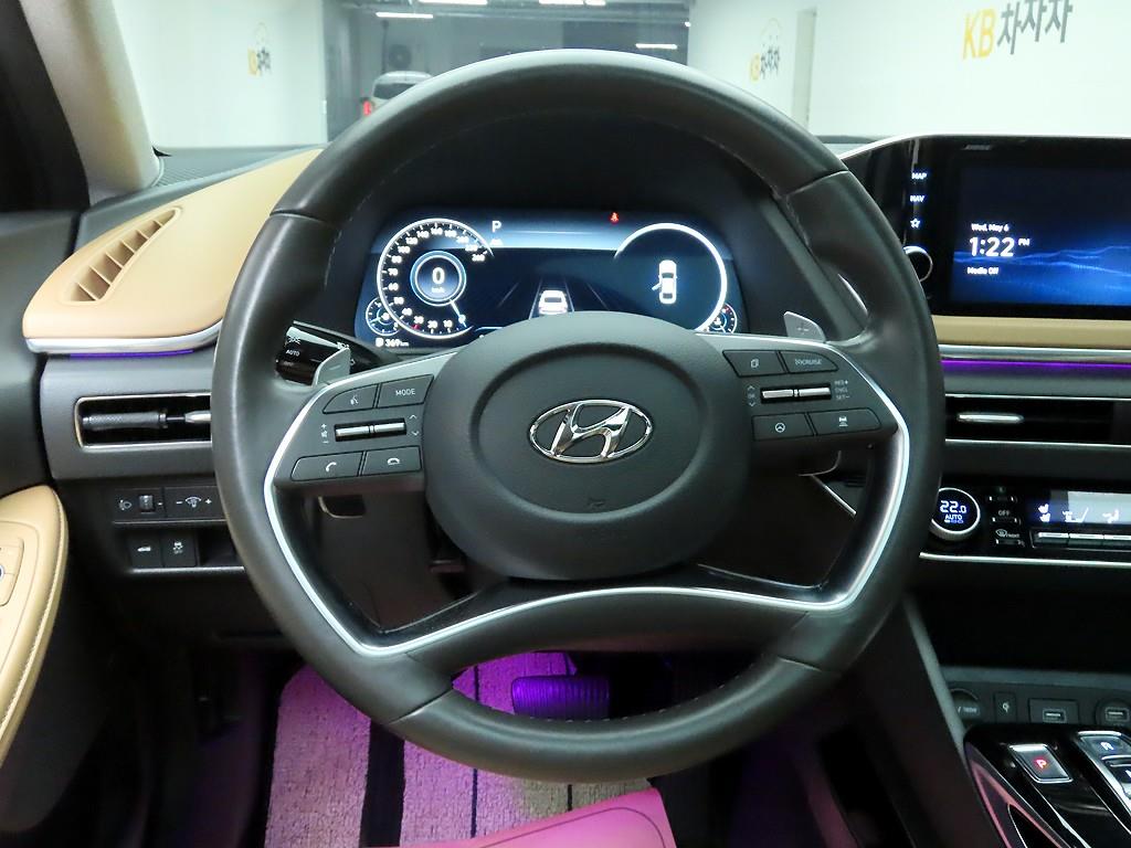 HYUNDAI Sonata - Vista 7