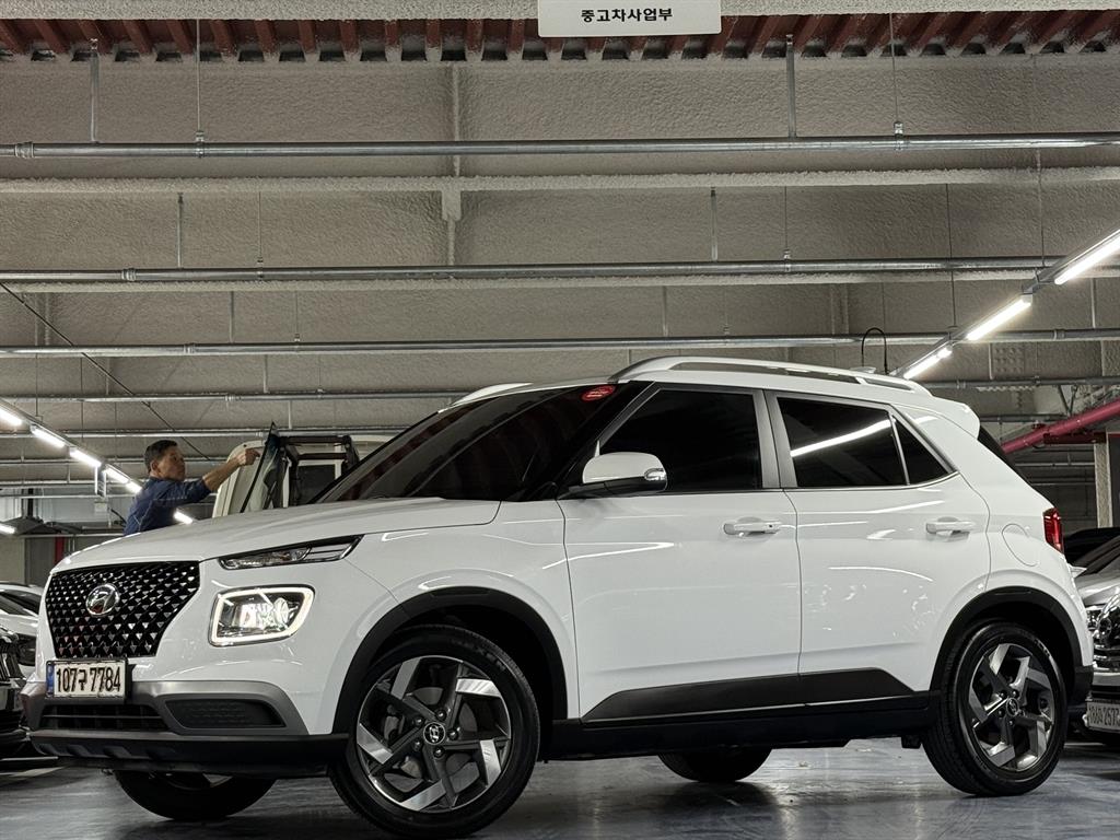 HYUNDAI Venue 2020 Blanco - Importación desde Corea - HF Imports Iquique - Foto 1