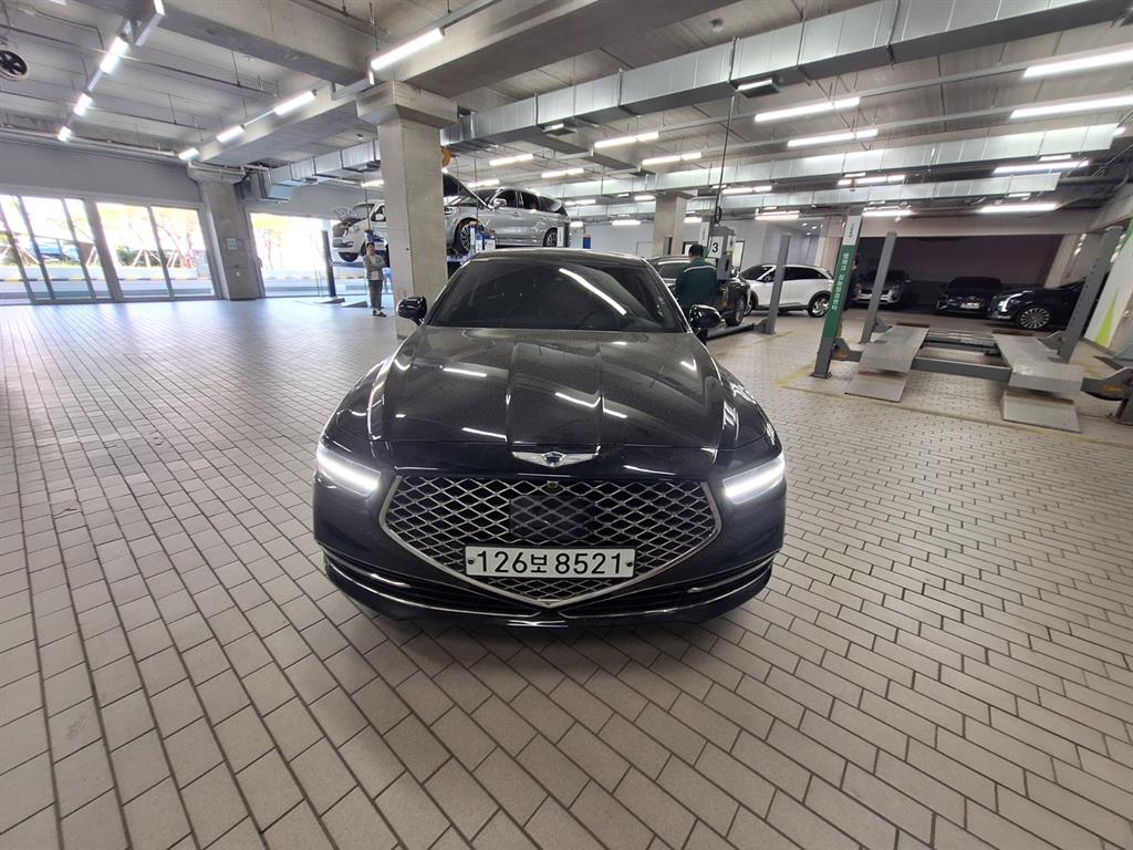 Genesis G90 - Vista 2