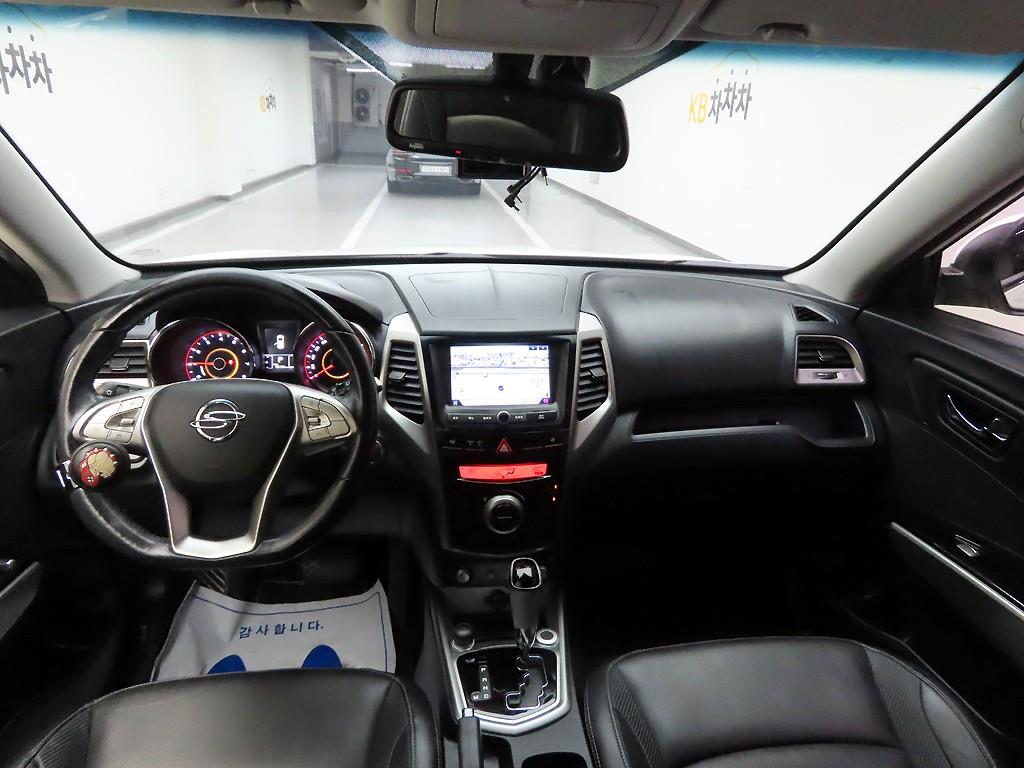 Ssangyong Tivoli - Vista 8