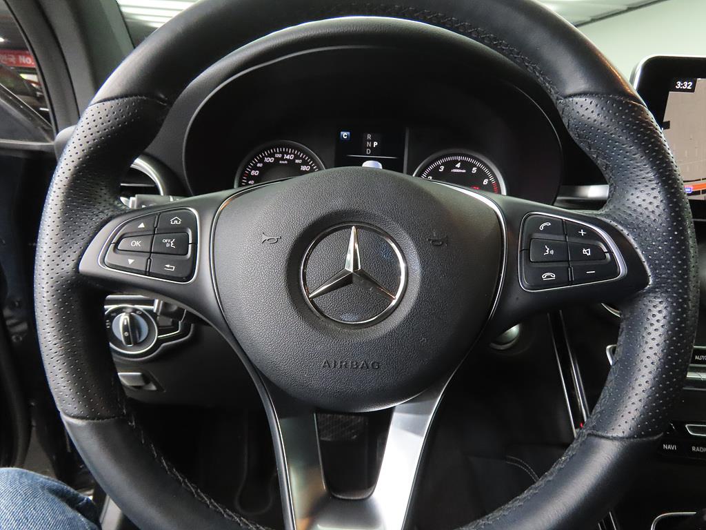 Mercedes Benz GLC Class - Vista 8