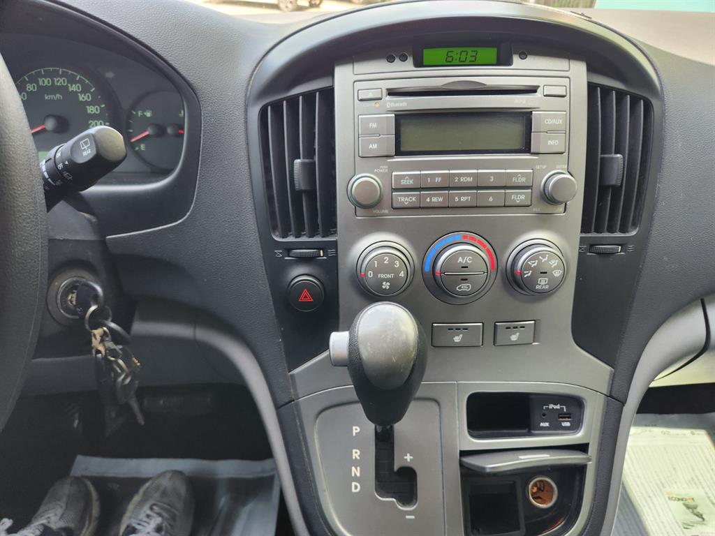 HYUNDAI Starex 2014 Plateado - Importación desde Corea - HF Imports Iquique - Foto 14
