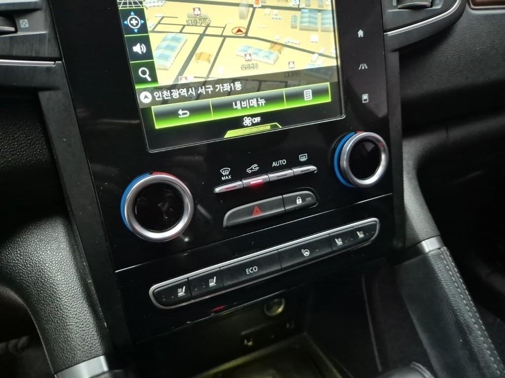 SAMSUNG QM6 - Vista 12