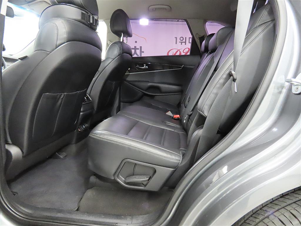 KIA Sorento - Vista 6