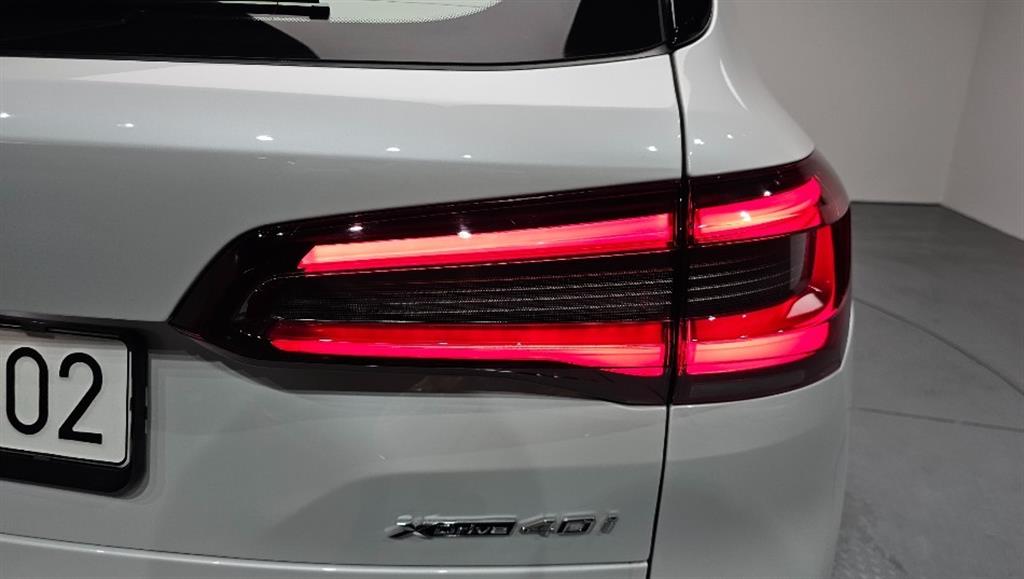BMW X6 - Vista 8