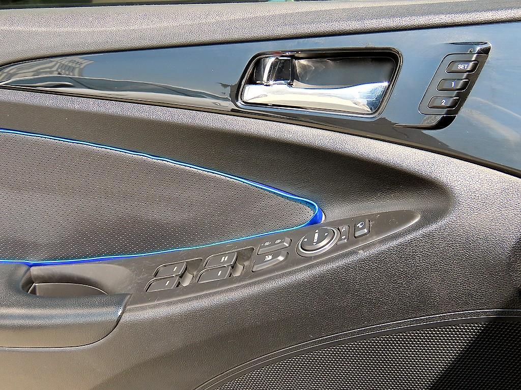 HYUNDAI Sonata - Vista 11