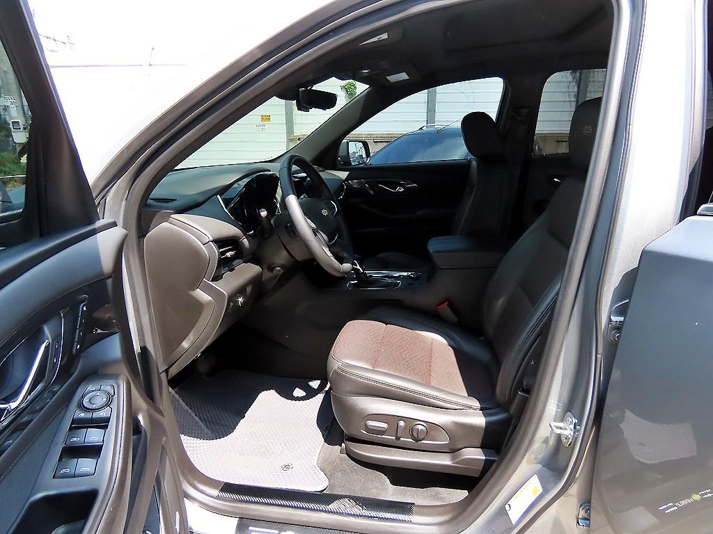 Chevrolet Travers - Vista 5