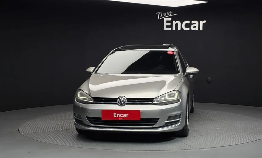 Volkswagen Golf - Vista 3