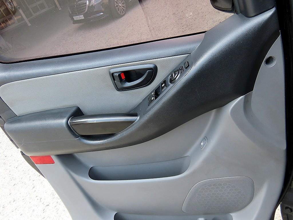 HYUNDAI Starex - Vista 11