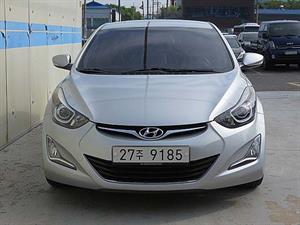 HYUNDAI Avante - Vista 2
