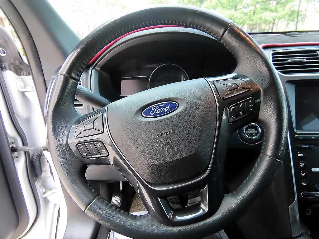 Ford Explorer - Vista 8