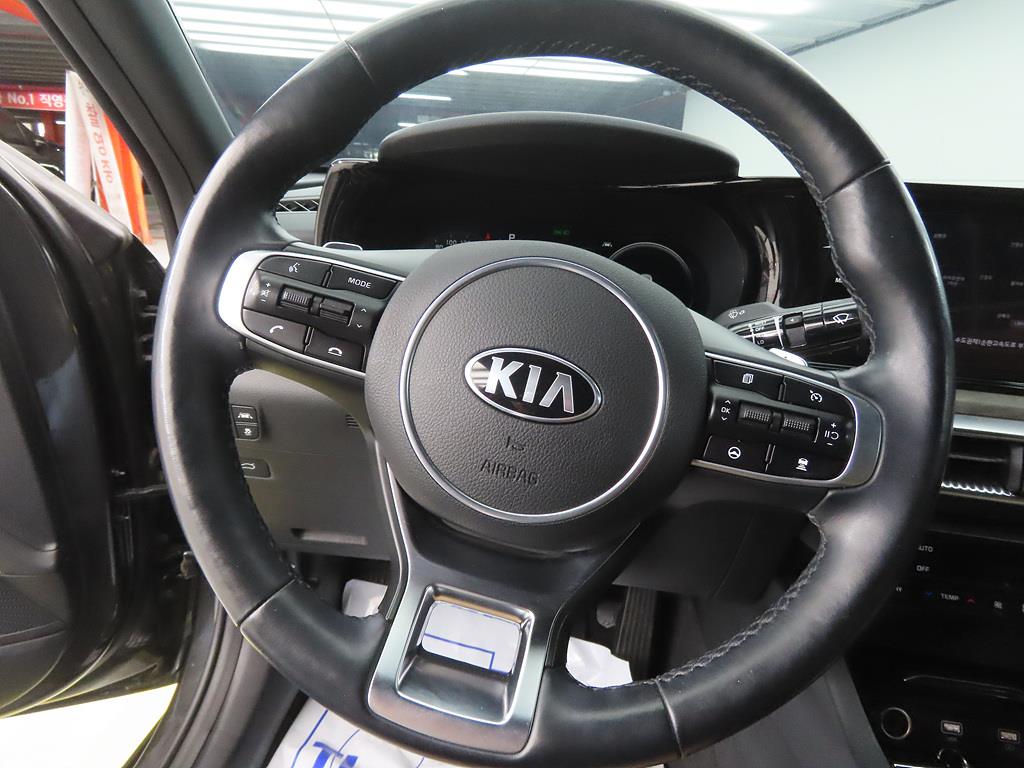 KIA K5 - Vista 8