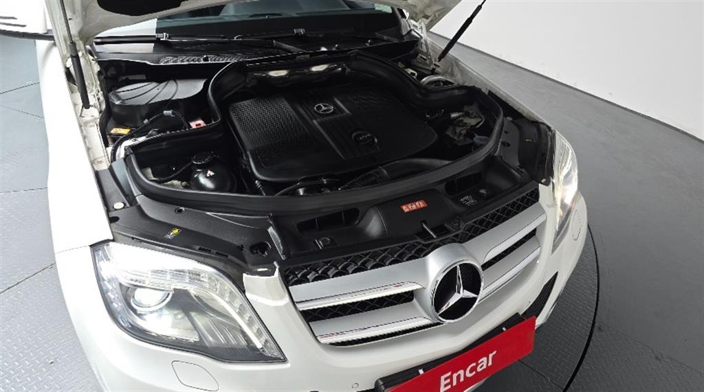 Mercedes Benz GLK Class - Vista 5