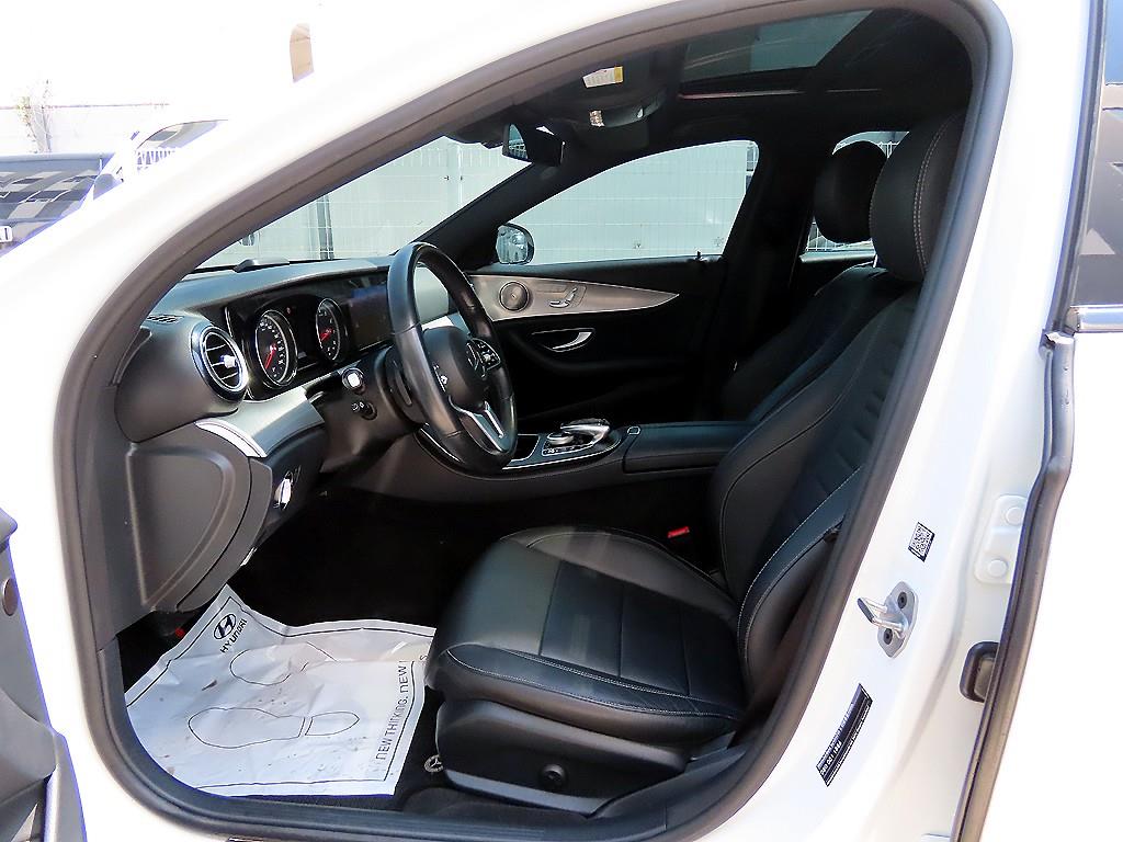 Mercedes Benz E class - Vista 5