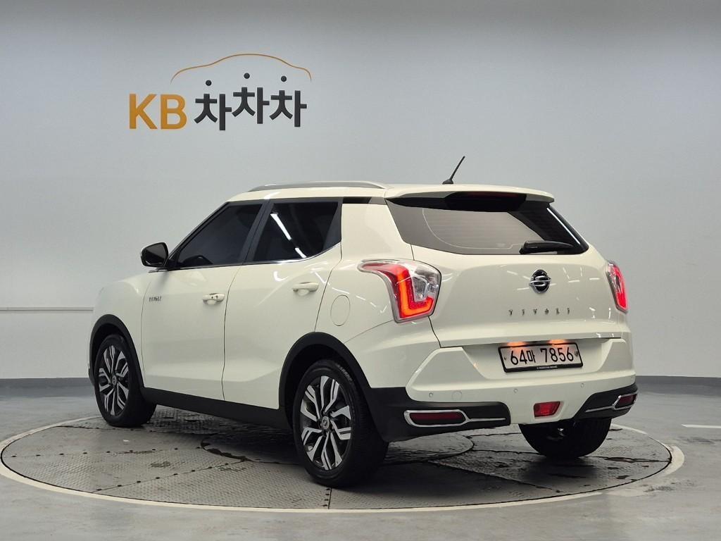 Ssangyong Tivoli - Vista 2
