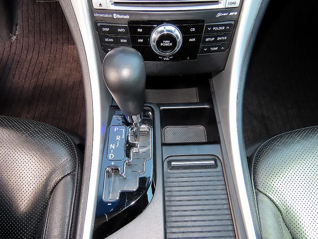 HYUNDAI Sonata - Vista 10