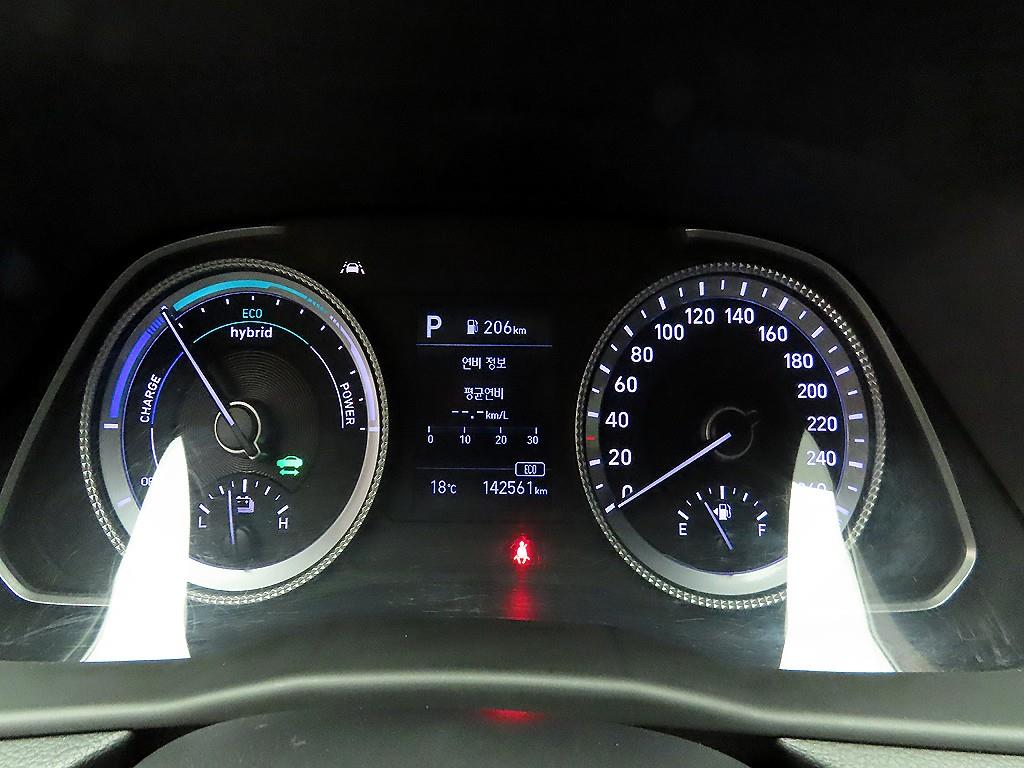 HYUNDAI Sonata - Vista 6