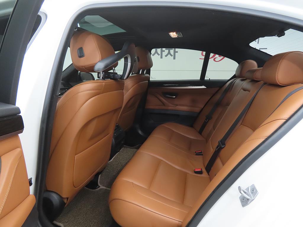 BMW 5 Series - Vista 6