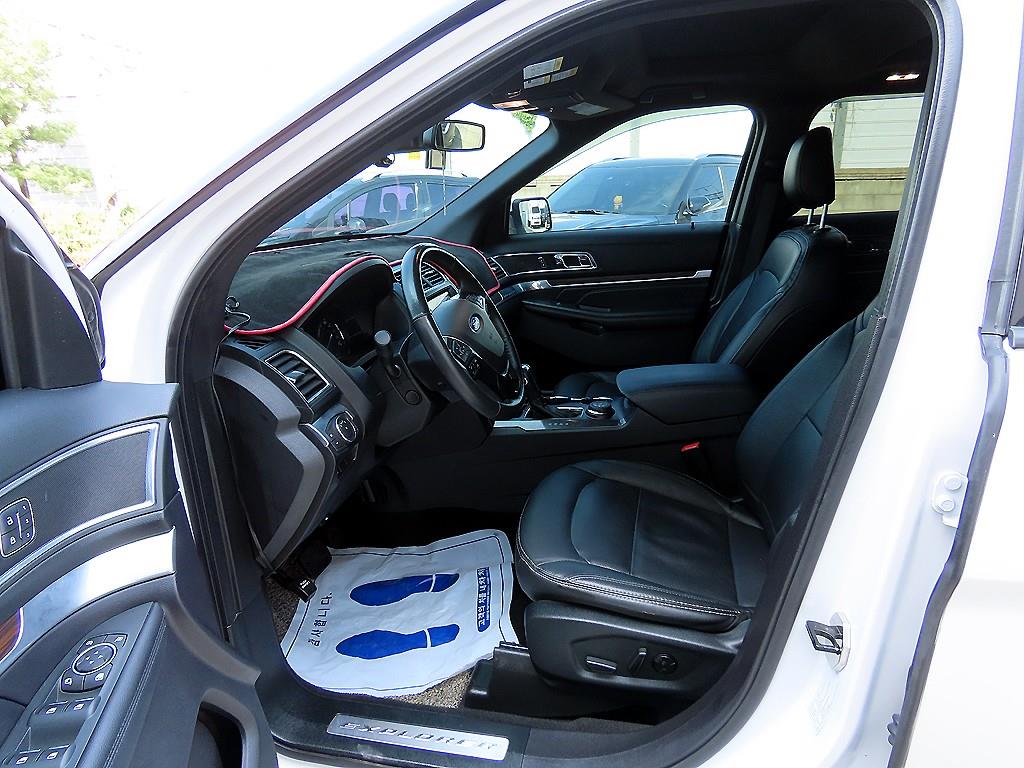 Ford Explorer - Vista 5