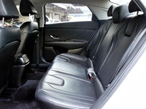 HYUNDAI Avante - Vista 12