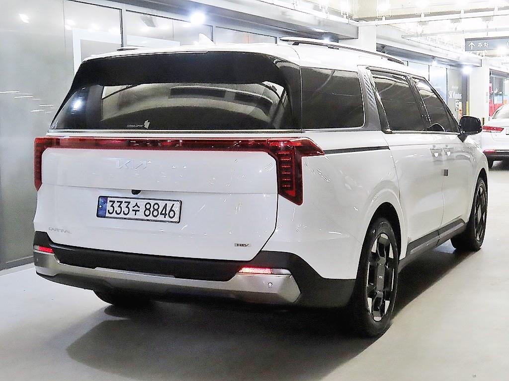 KIA Carnival - Vista 4