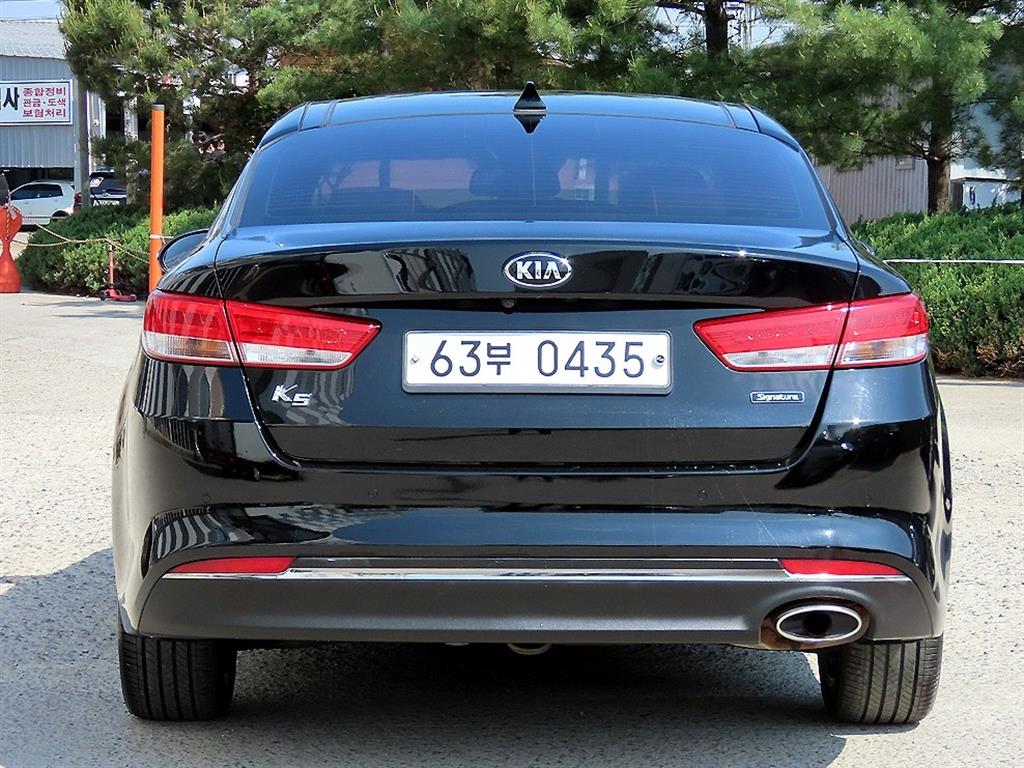 KIA K5 - Vista 4
