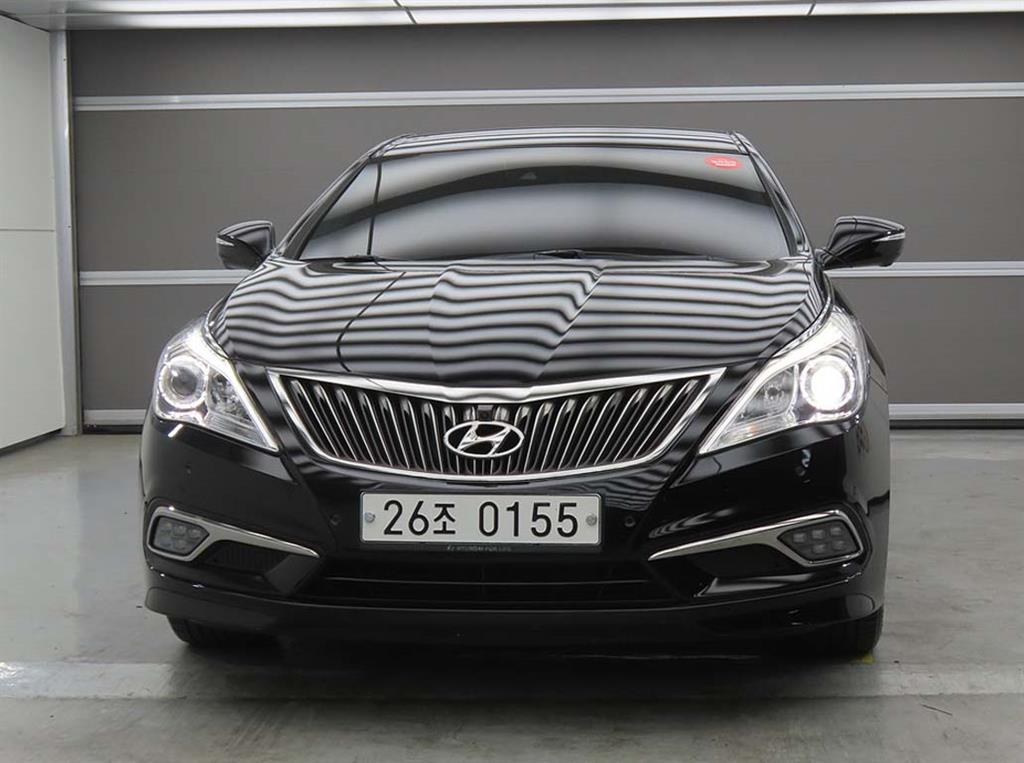 HYUNDAI Grandeur - Vista 2