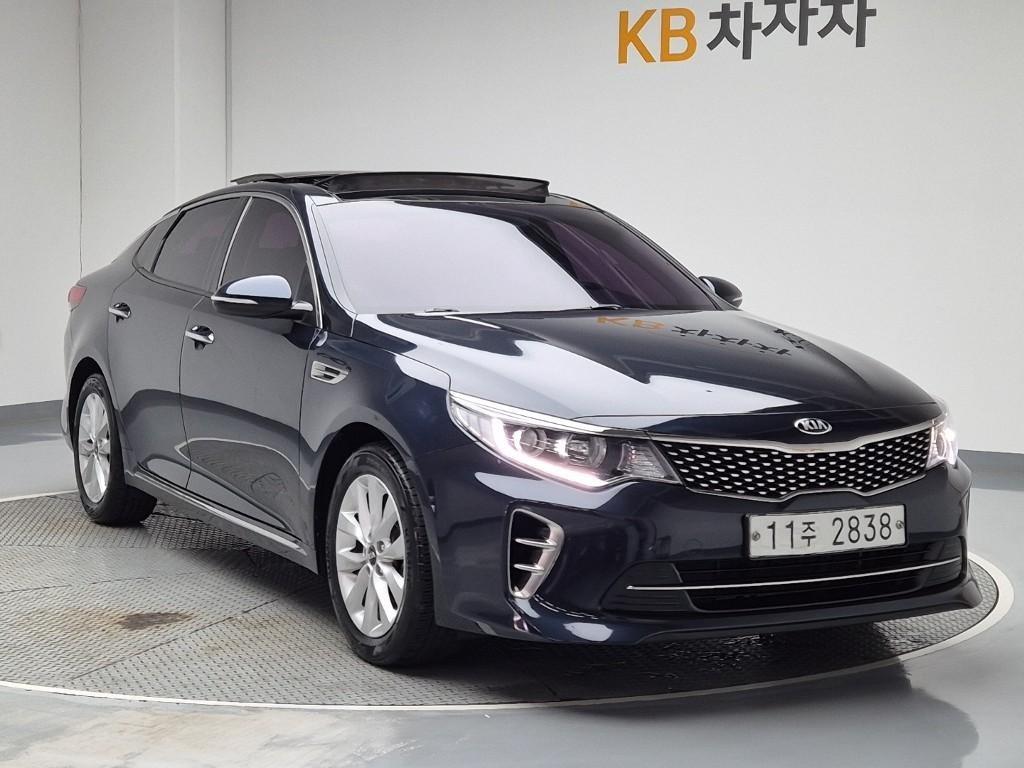 KIA K5 - Vista 2