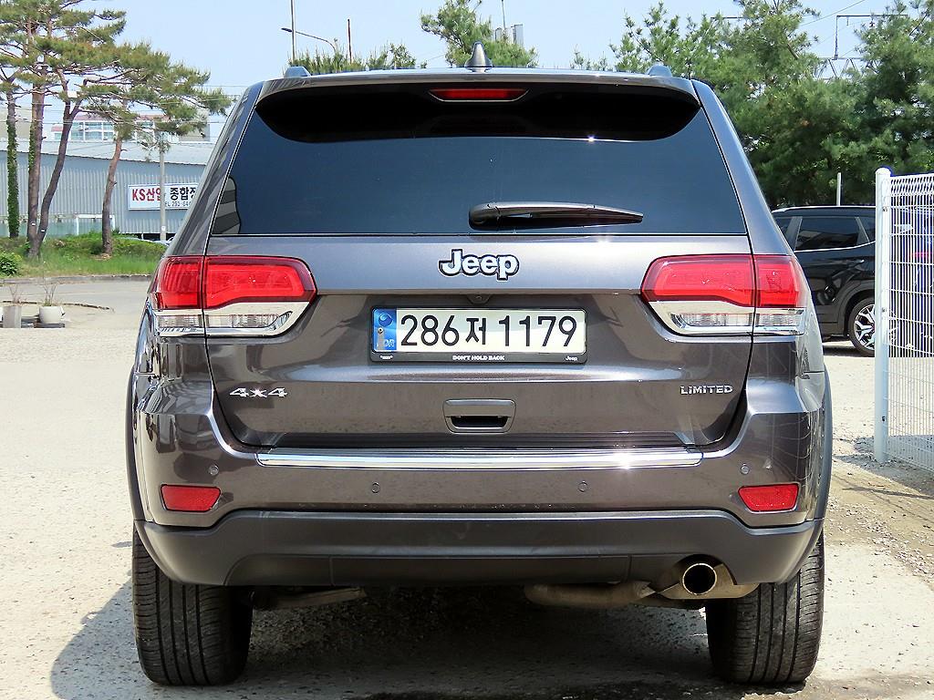 Jeep Cherokee - Vista 4
