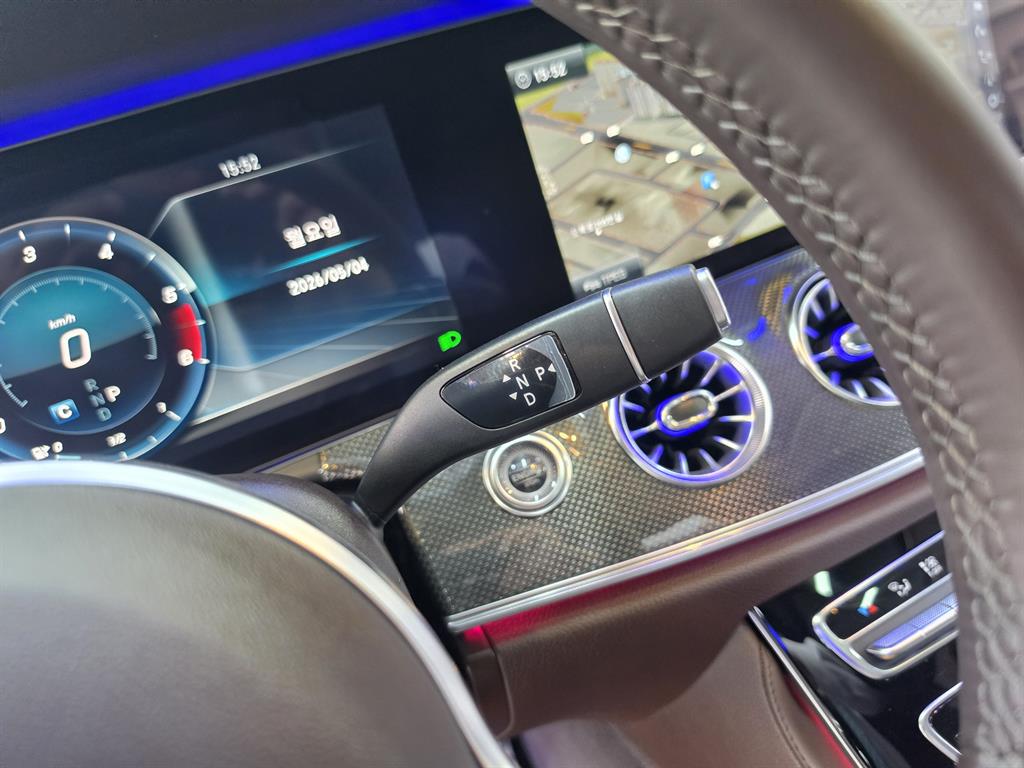 Mercedes Benz CLS Class - Vista 12