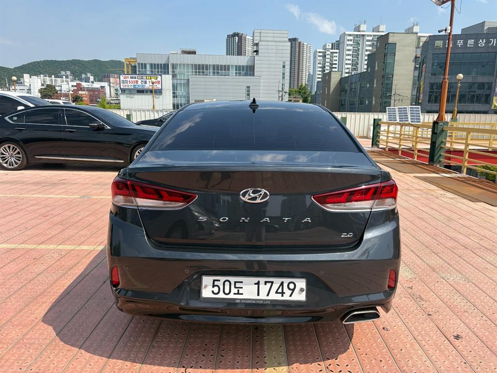 HYUNDAI Sonata - Vista 4