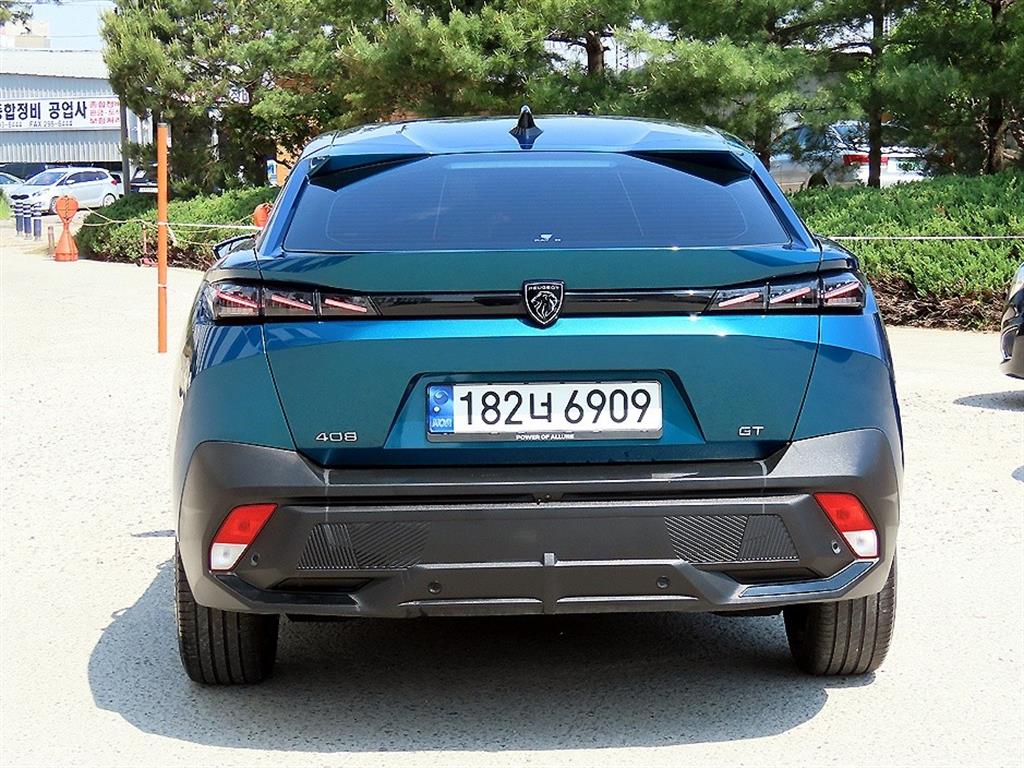 Peugeot 408 - Vista 4
