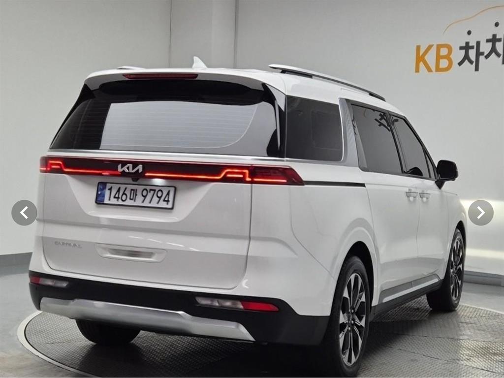 KIA Carnival - Vista 3