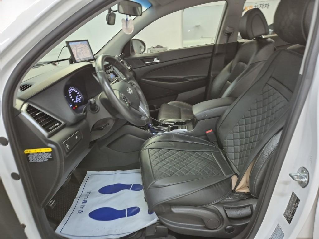 HYUNDAI Tucson - Vista 11