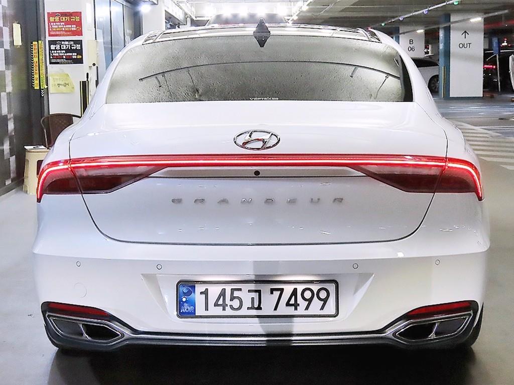 HYUNDAI Grandeur - Vista 5
