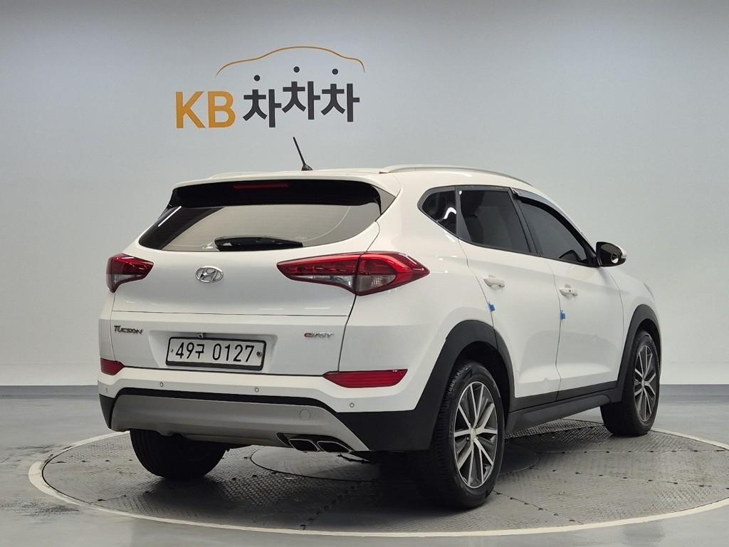 HYUNDAI Tucson - Vista 3