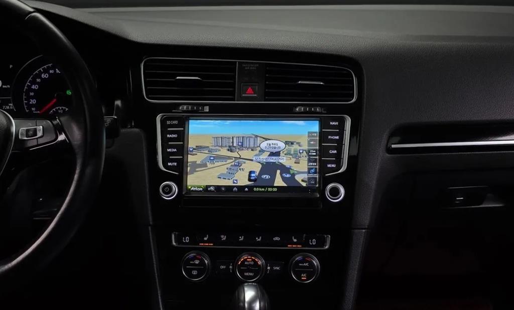 Volkswagen Golf - Vista 12