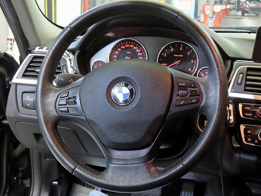 BMW 3 series - Vista 8