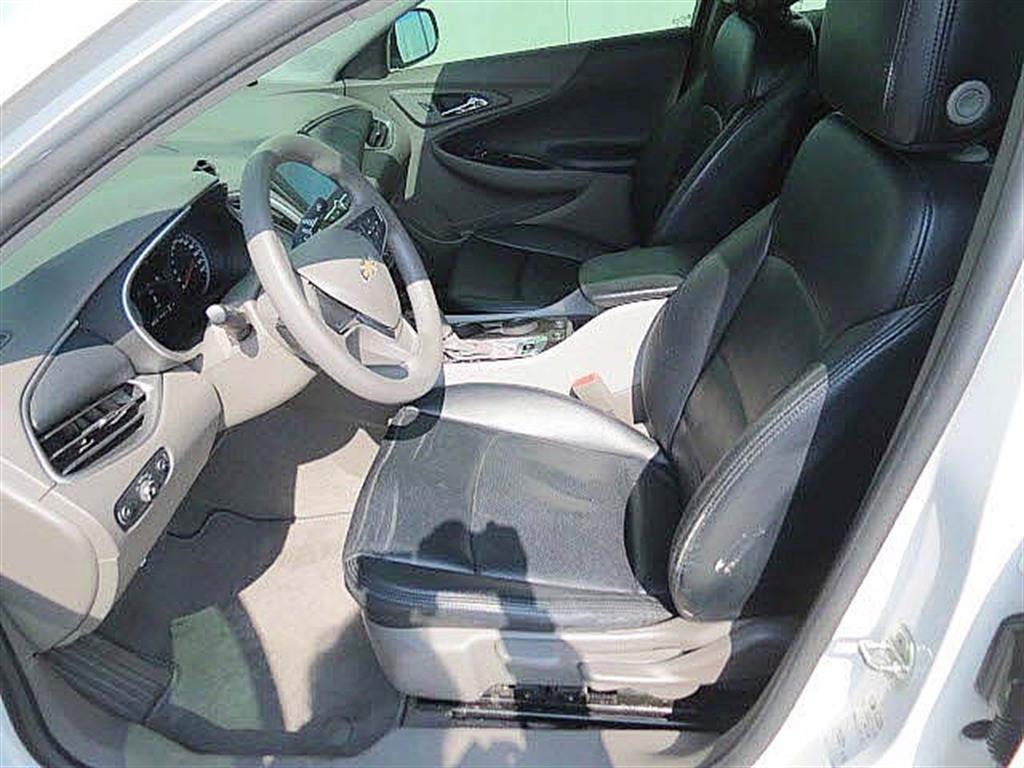 Chevrolet Malibu - Vista 11