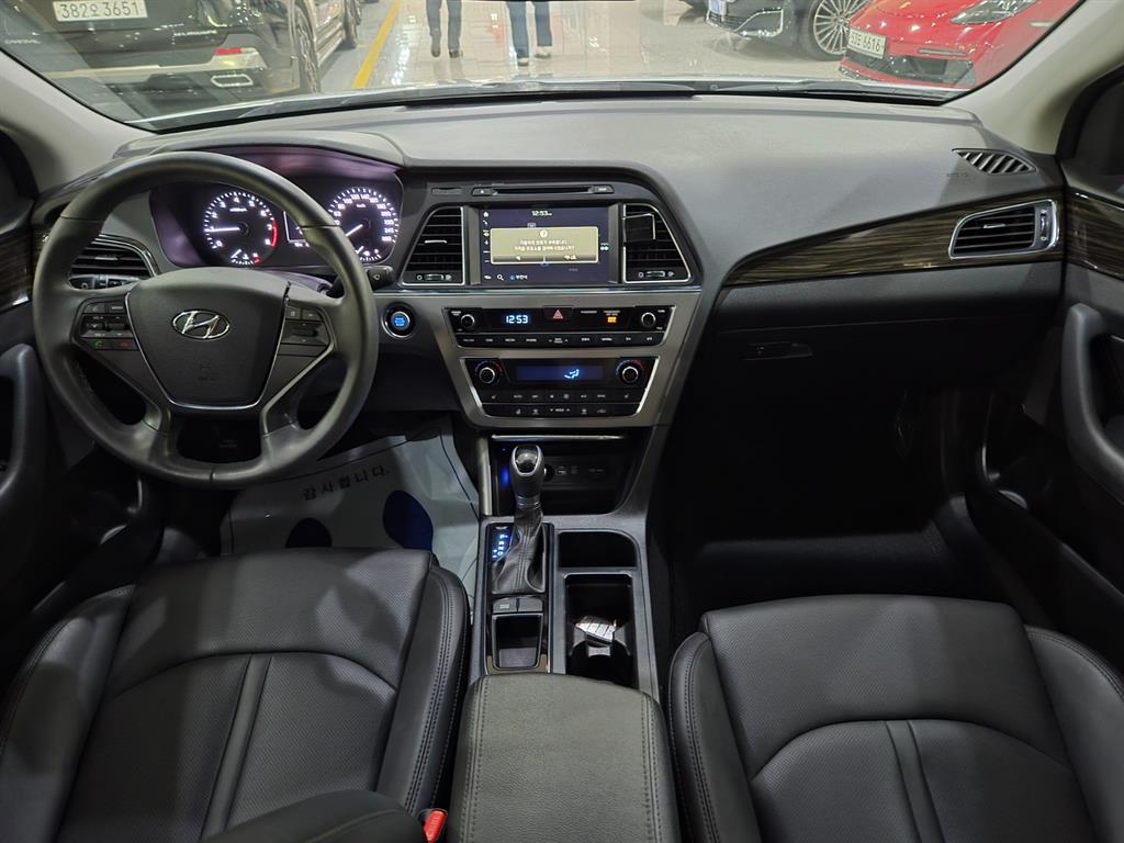 HYUNDAI Sonata - Vista 9