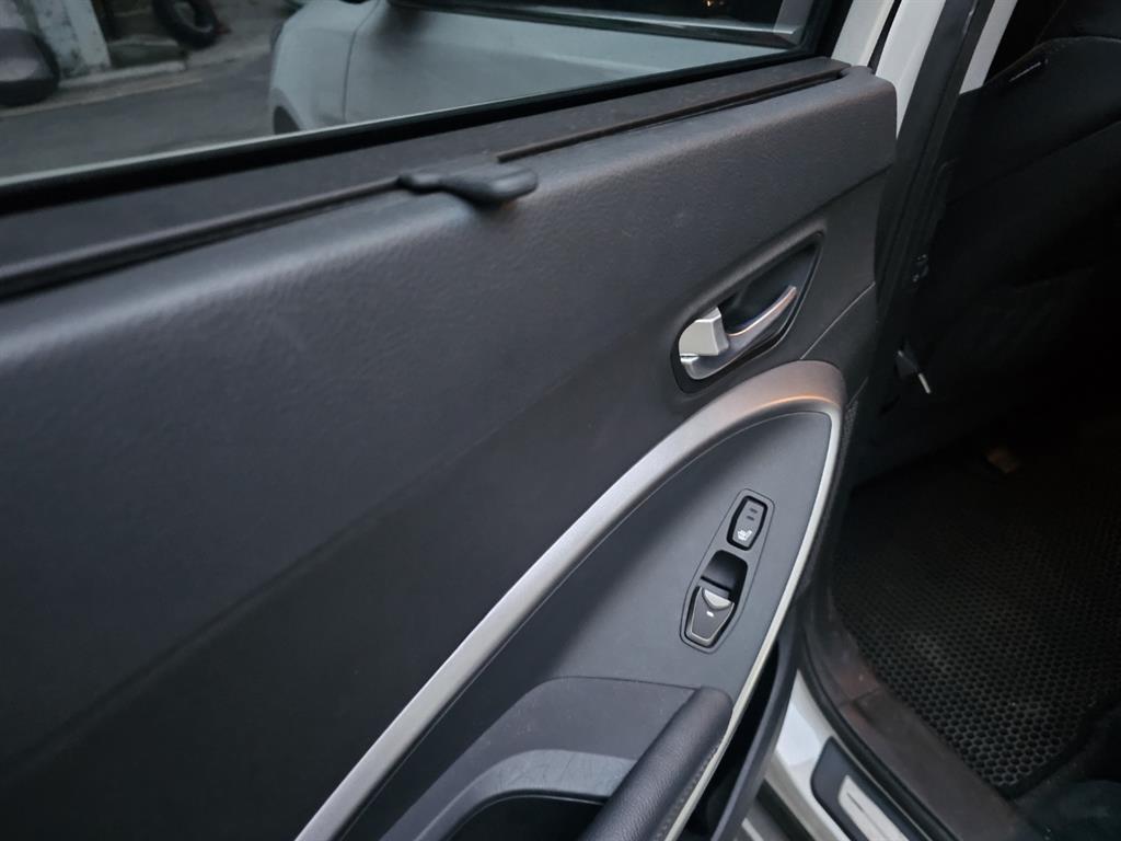 HYUNDAI Maxcruz - Vista 12