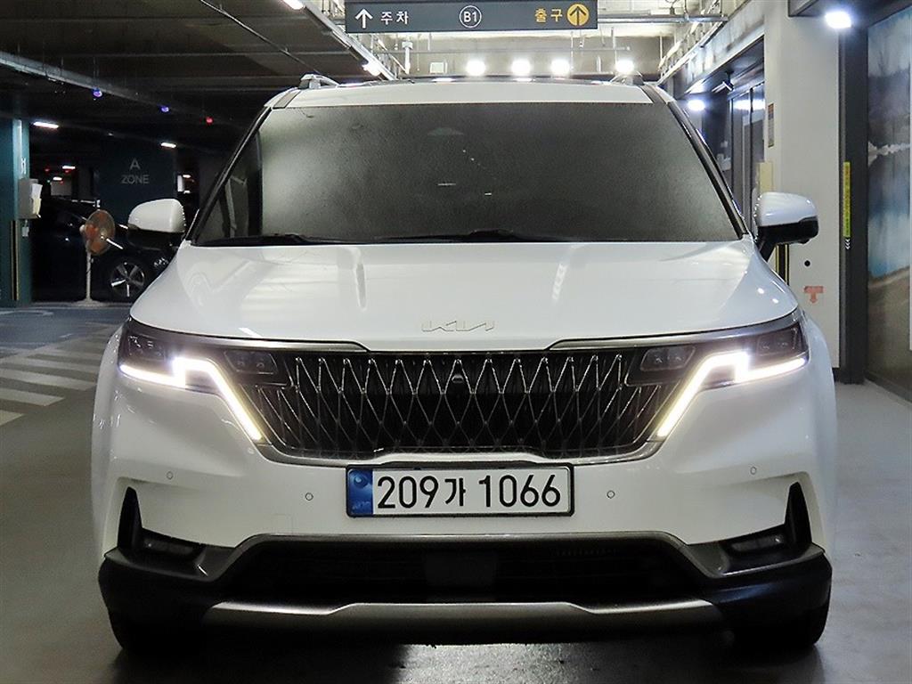 KIA Carnival - Vista 2