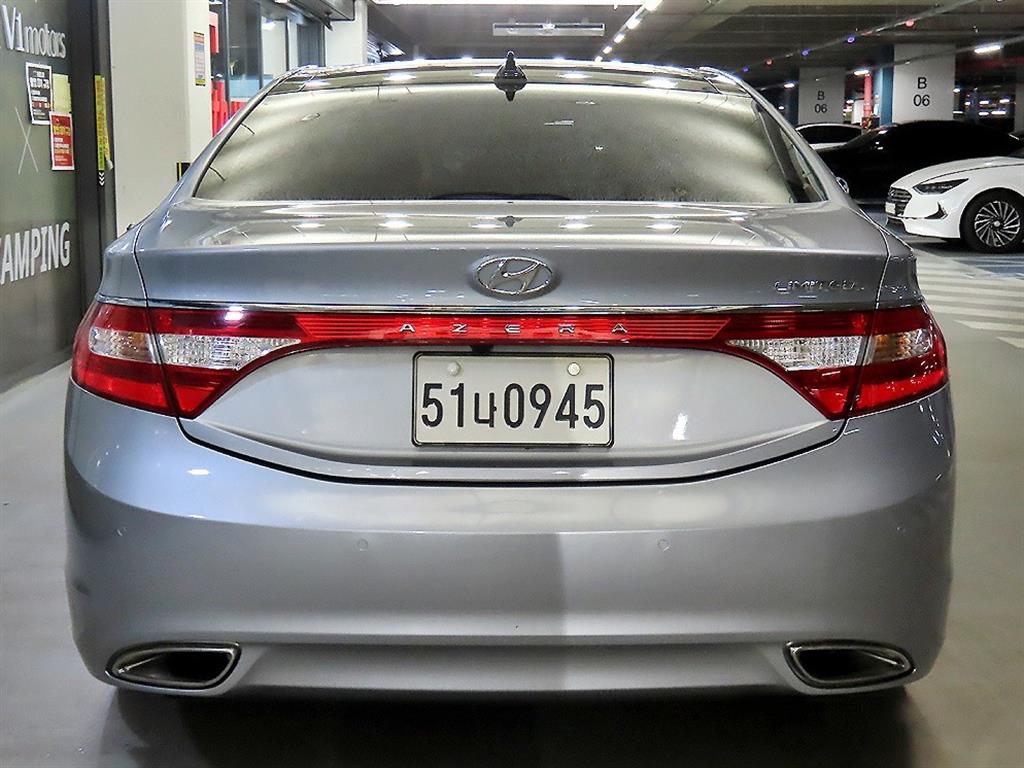 HYUNDAI Grandeur - Vista 5