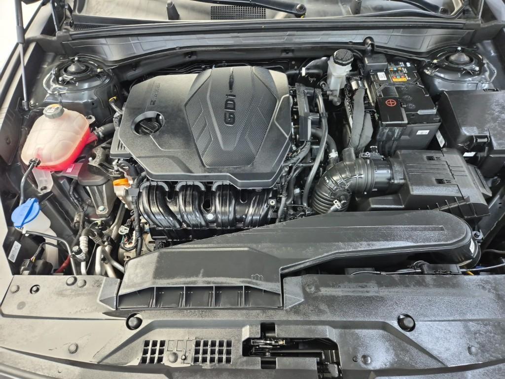 KIA K8 - Vista 5